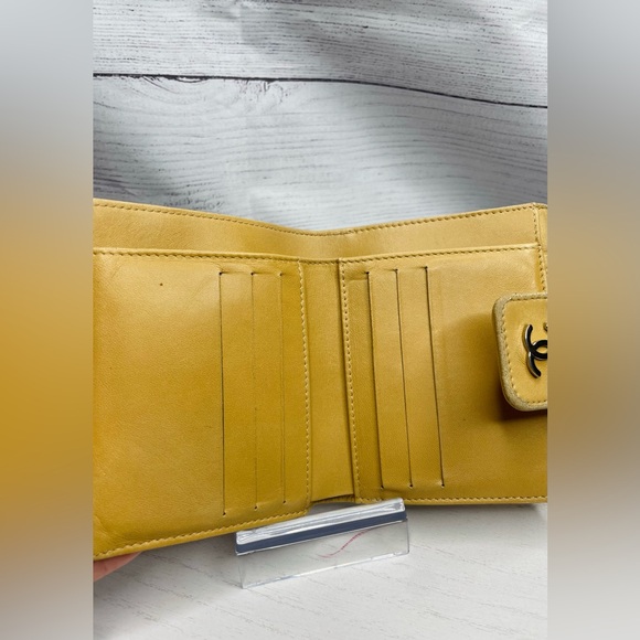 SOLD- CHANEL lambskin bifold wallet w/ COA - Picture 6 of 10